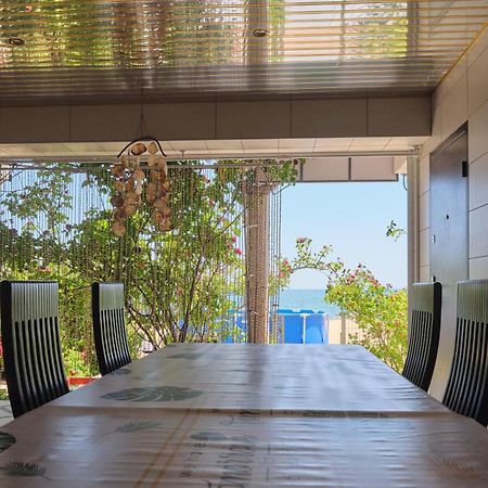 Done Kandybone Apartments Burlach'ya Balka Ngoại thất bức ảnh
